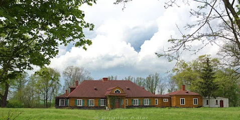 Dwór w Orenicach